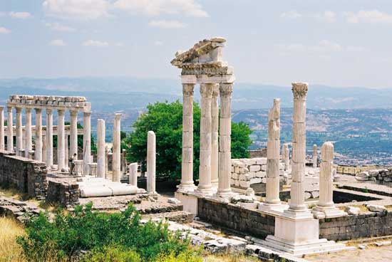 Forum de Trajan, Pergame